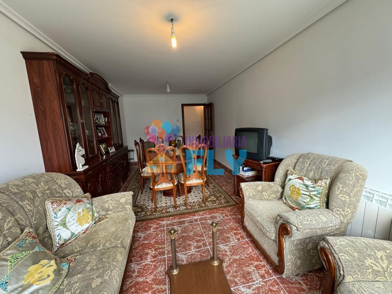 Living room of Flat for sale in O Carballiño    with Heating, Storage room and Furnished