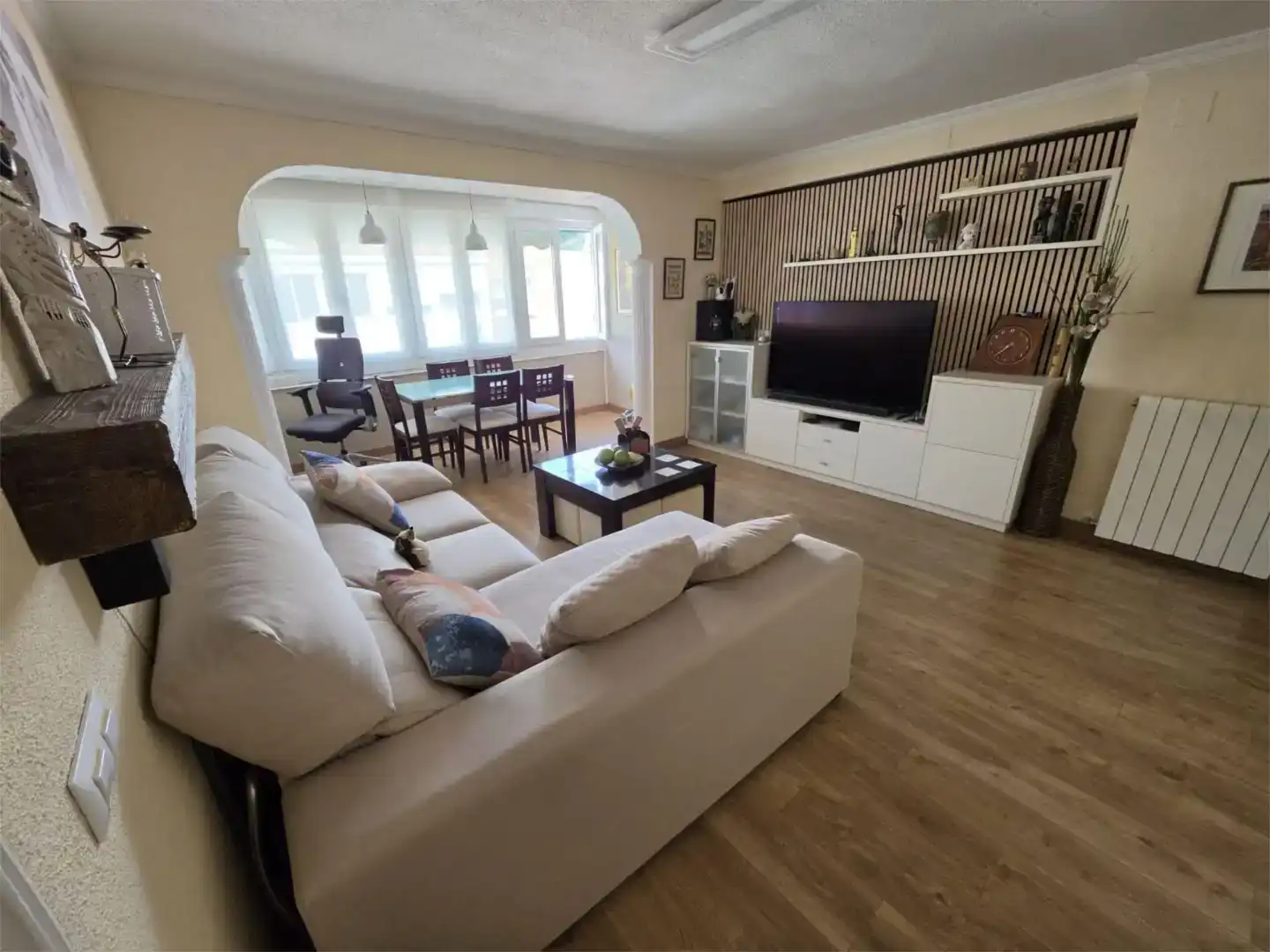 Sala d'estar de Pis en venda en Alcalá de Henares amb Aire condicionat