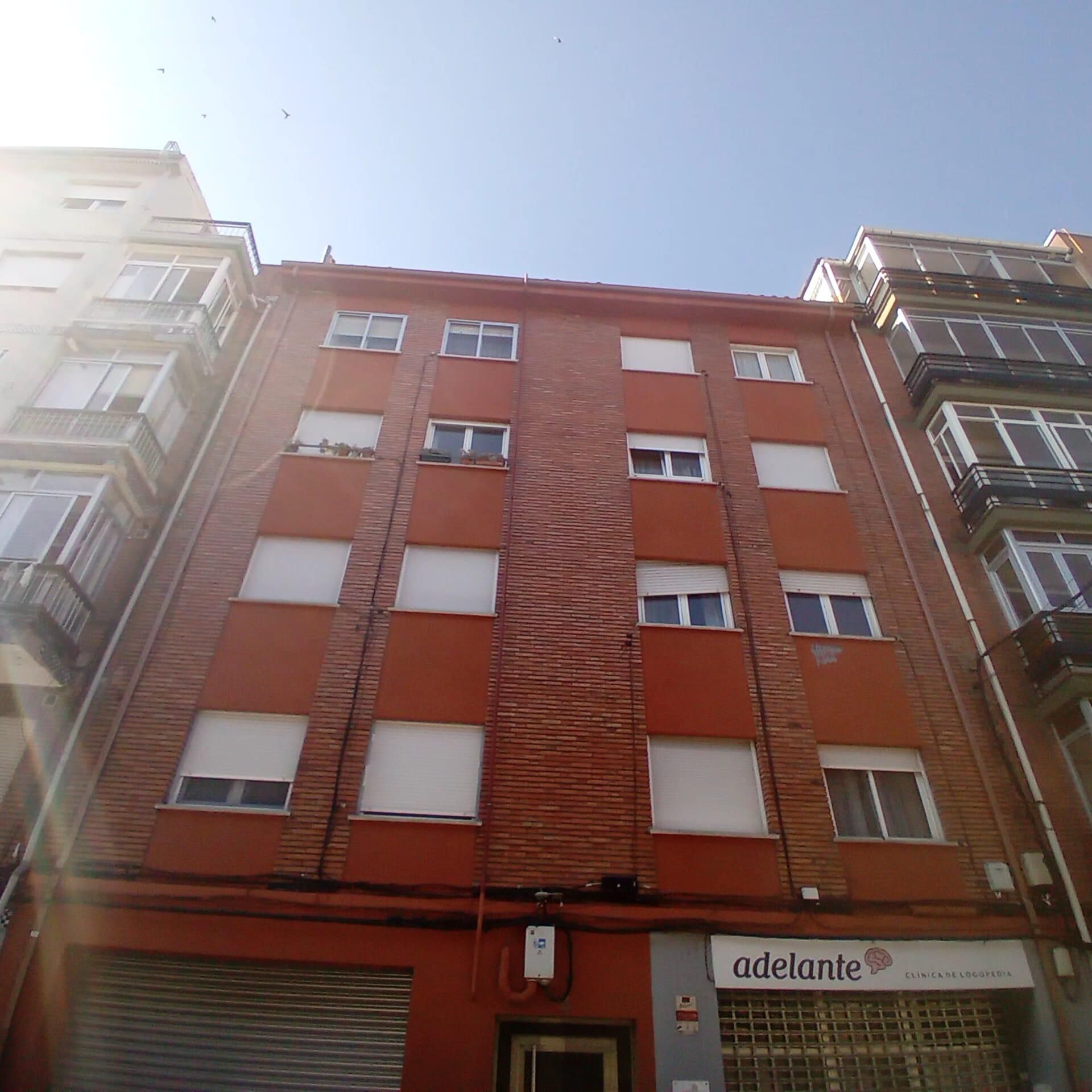 Piso en venta en Calle FERNANDO III EL SANTO, 4, San Mamés - La Palomera, León Capital