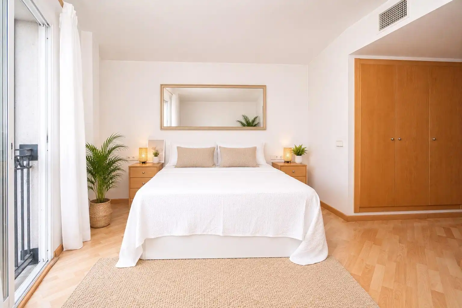 Bedroom of Flat for sale in Campos  with Air Conditioner, Heating and Parquet flooring