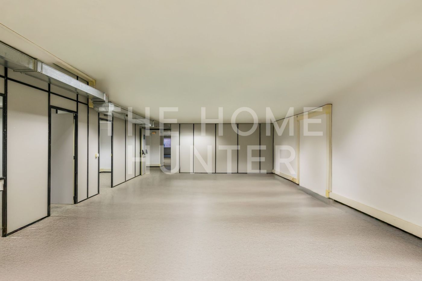 Oficina de alquiler en  Barcelona Capital con Trastero