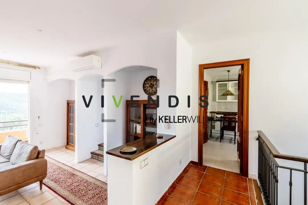 Cocina de Casa o chalet en venta en Corbera de Llobregat con Aire acondicionado, Jardín privado y Terraza