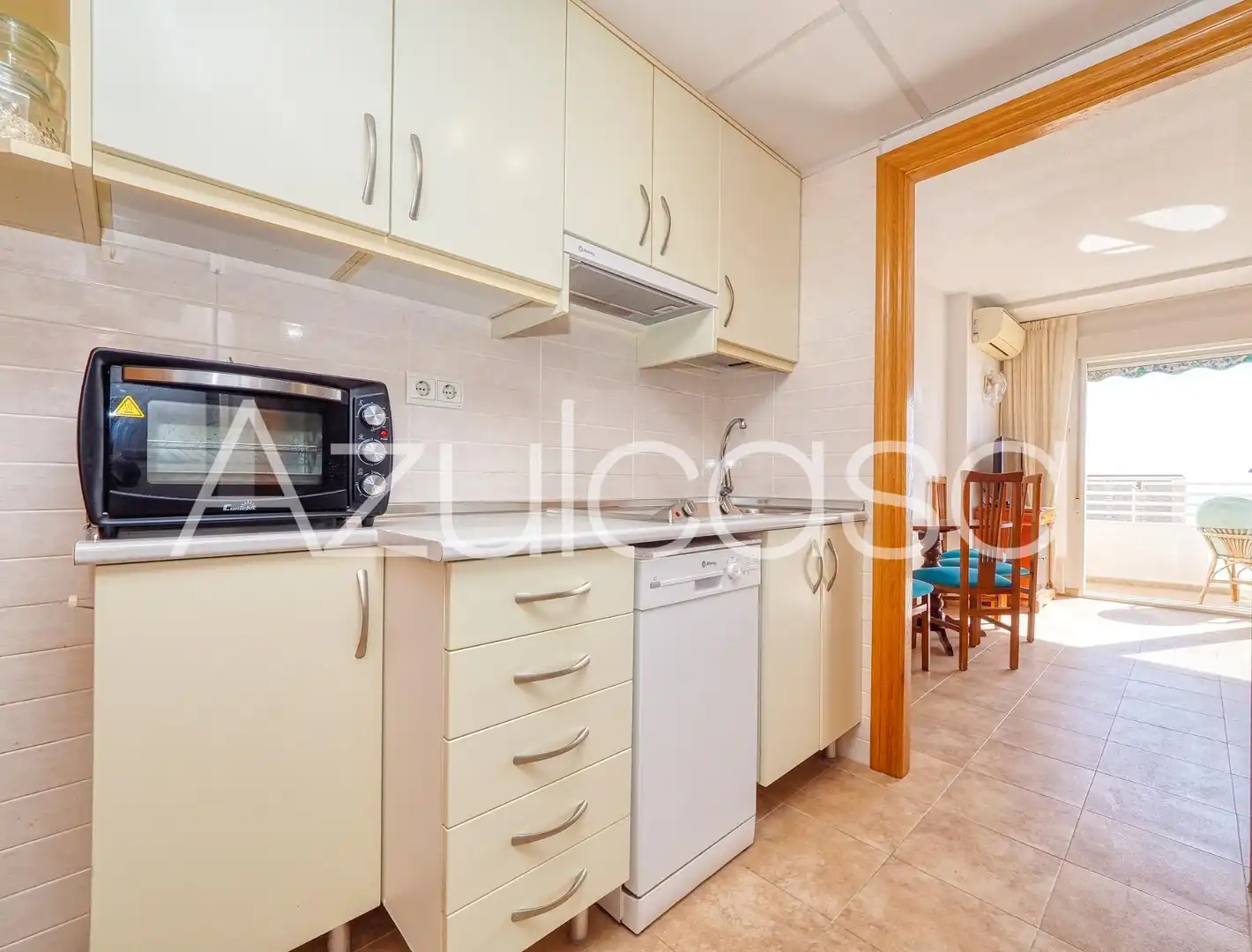 Cocina de Estudio en venta en Alicante / Alacant con Aire acondicionado, Parquet y Terraza
