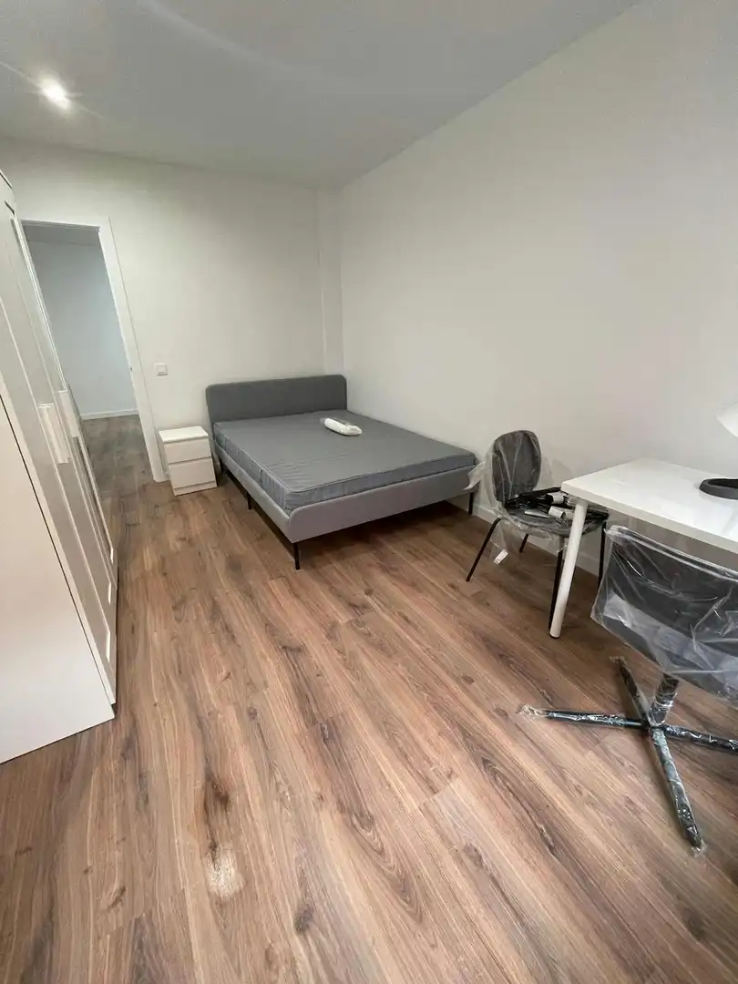 Schlafzimmer von Wohnung zur untervermieten in Badalona mit Möbliert und Waschmaschine