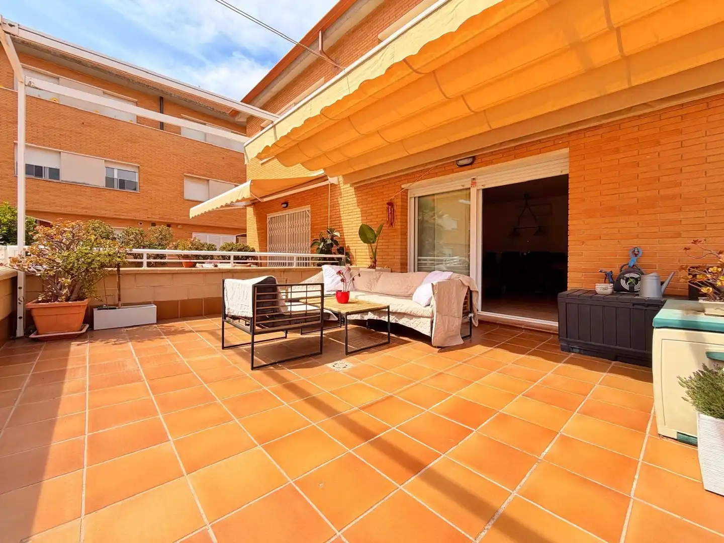 Terrassa de Casa adosada en venda en Cubelles amb Aire condicionat, Calefacció i Terrassa
