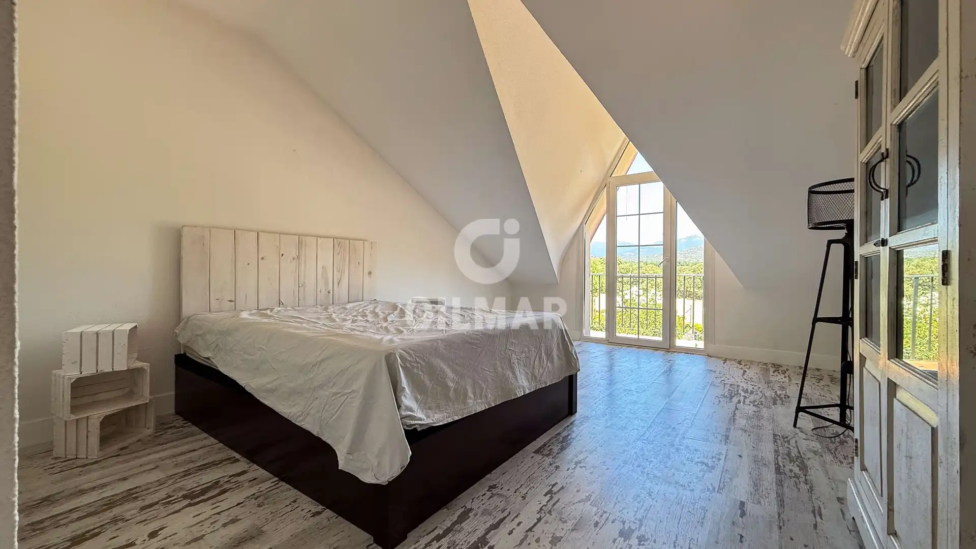 Dormitori de Casa adosada en venda en Guadarrama amb Calefacció, Jardí privat i Piscina