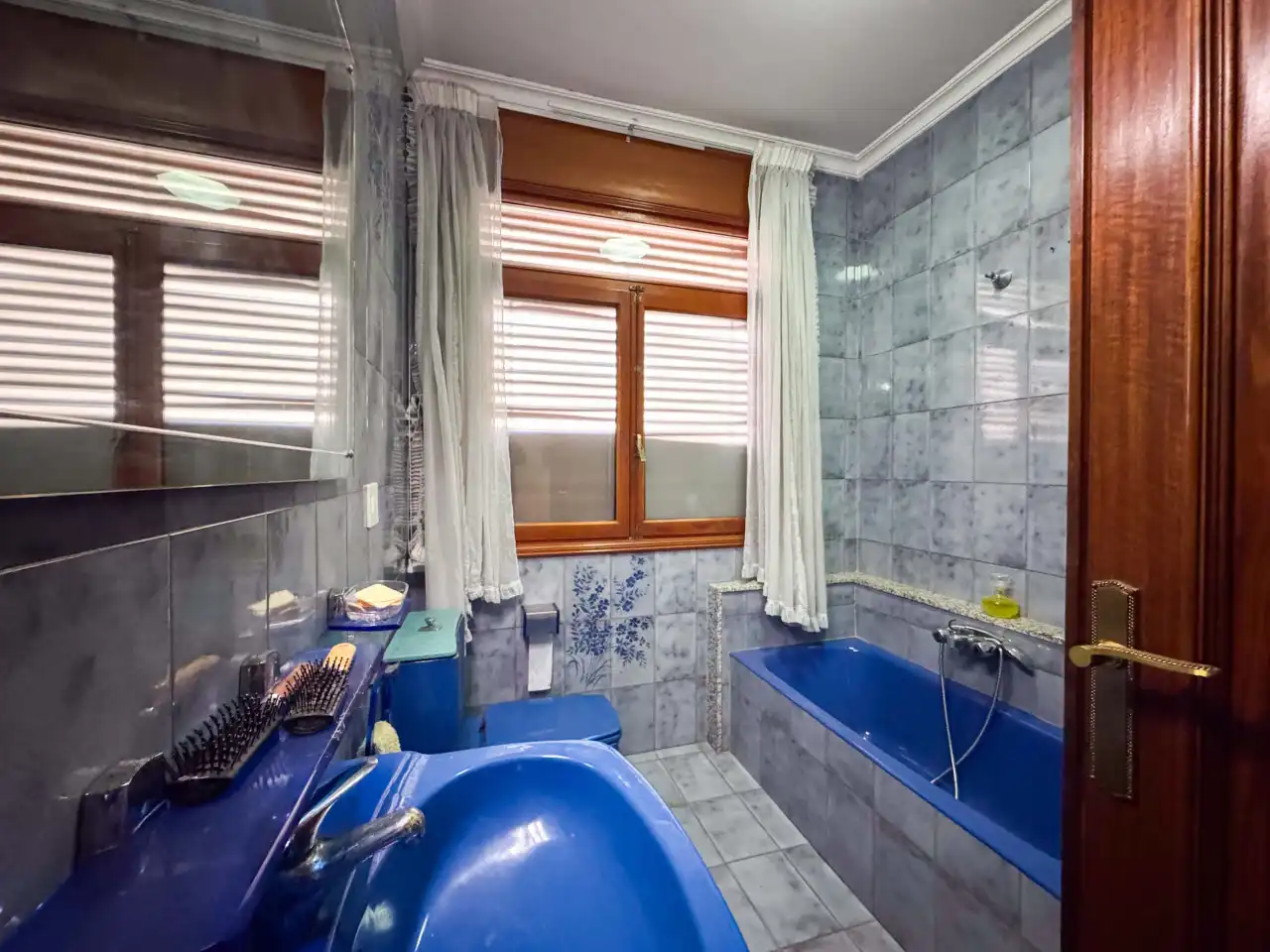 Bathroom of Houses for sale in Elda  with Air Conditioner, Heating and Private garden