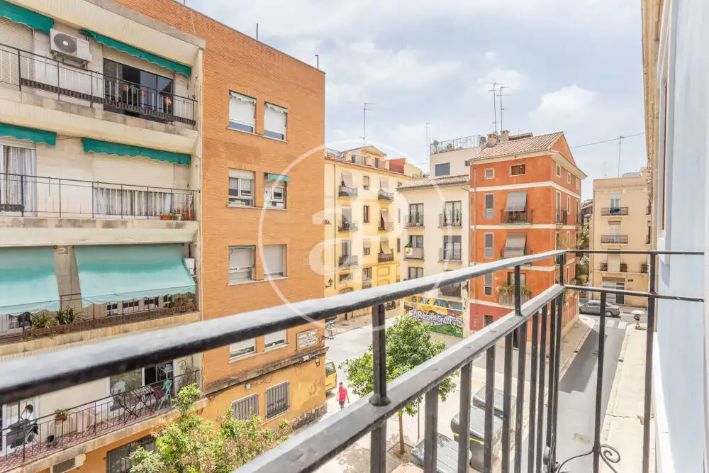 Vista exterior de Pis de lloguer en Valencia amb Aire condicionat, Calefacció i Moblat