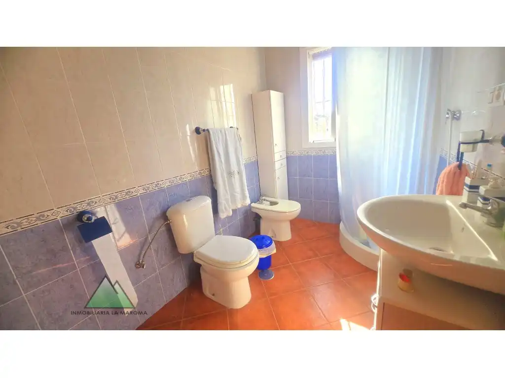 Bany de Casa o xalet en venda en Alcaucín amb Jardí privat i Terrassa