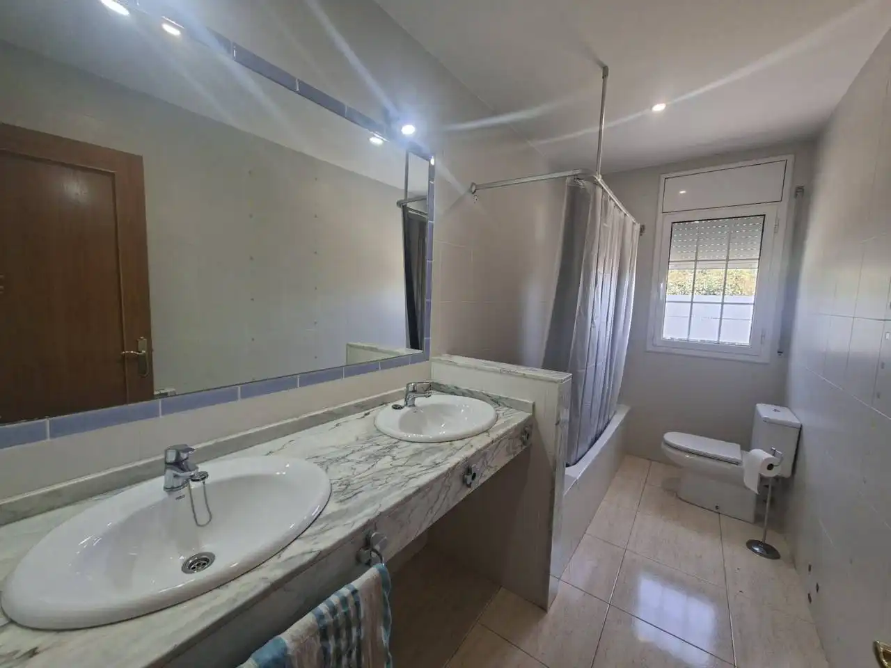 Baño de Casa o chalet de alquiler en Sant Llorenç Savall con Aire acondicionado, Calefacción y Jardín privado