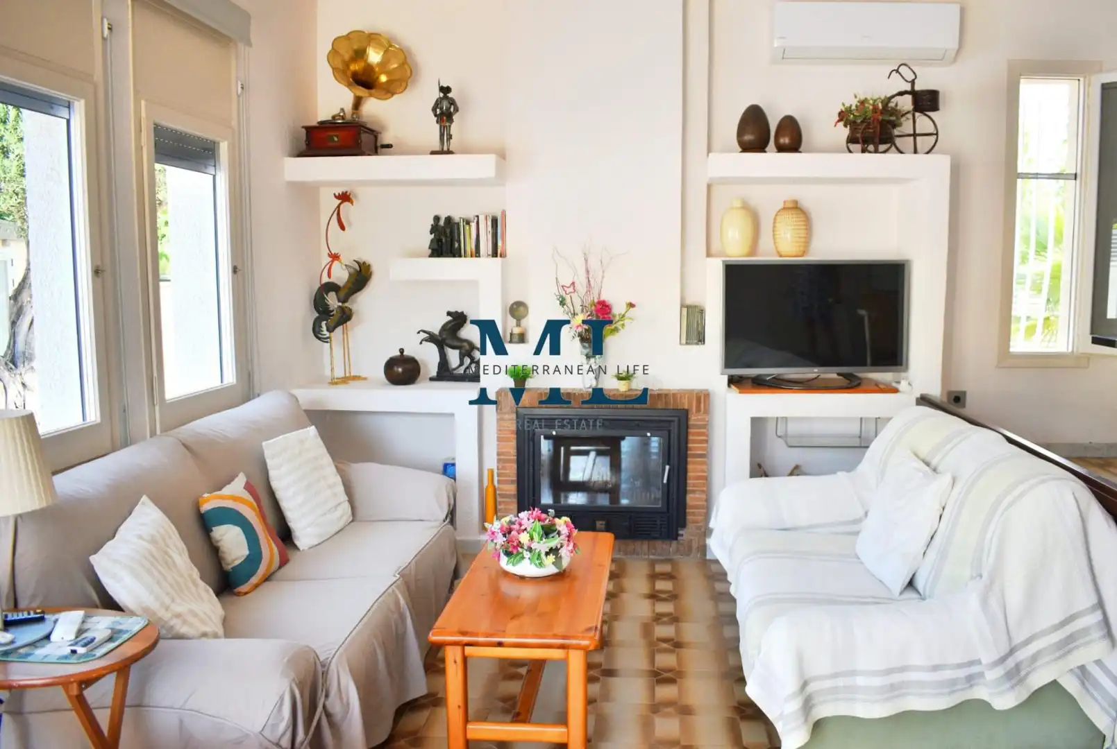Living room of Houses for sale in Roda de Berà  with Heating and Swimming Pool