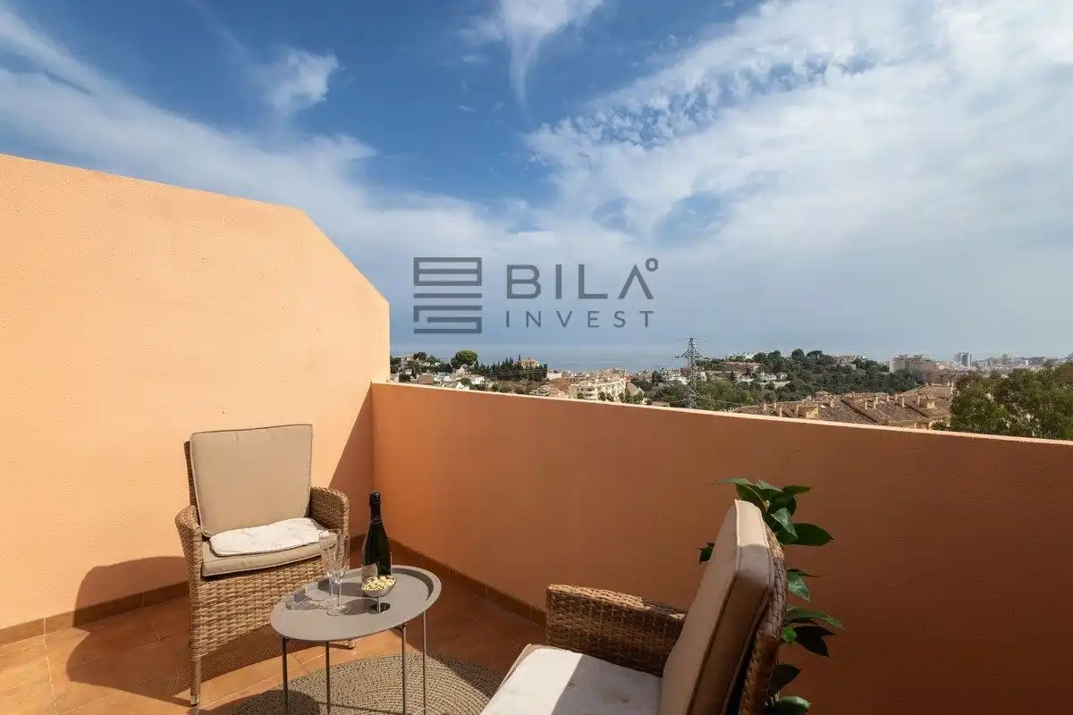 Penthouse with pool for sale in Loma de los Pacos 1, imagen 2