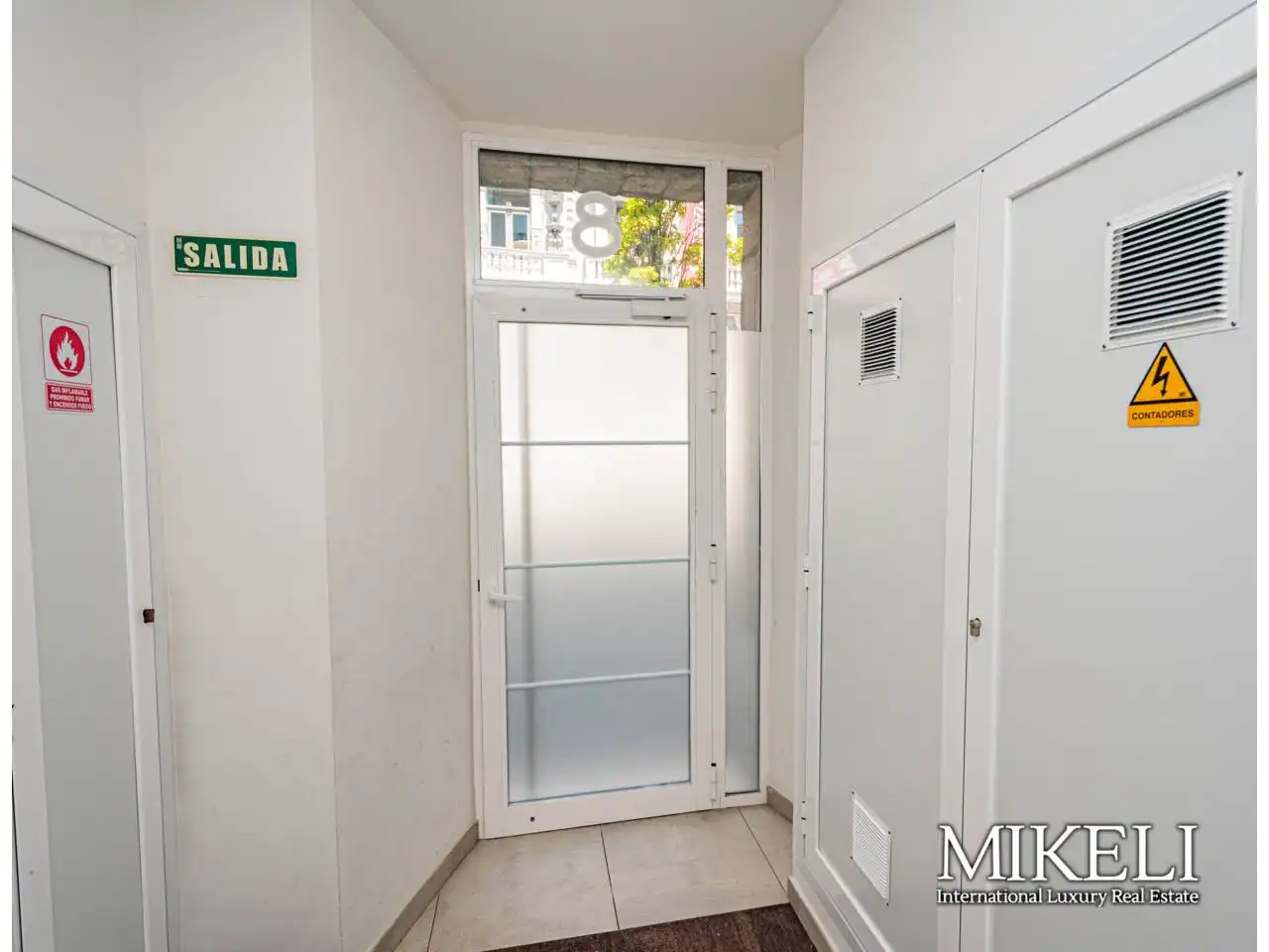 Flat with terrace to rent in Calle Hernán Cortés, imagen 28