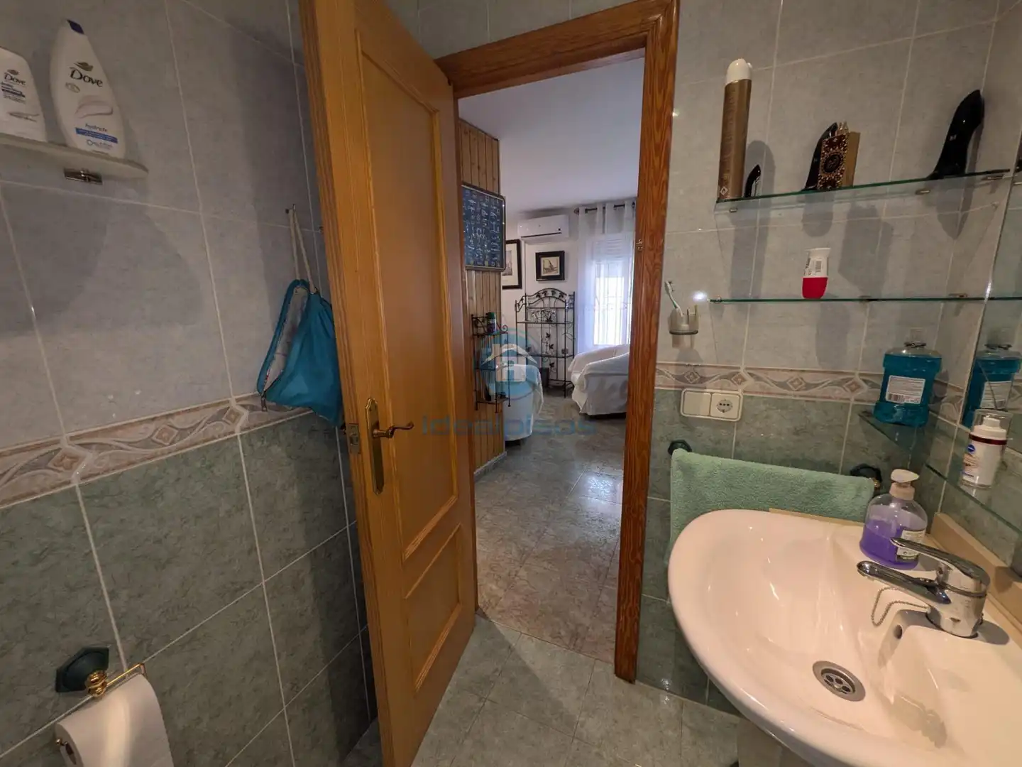 Badezimmer von Erdgeschoss zum Verkauf in Alicante / Alacant mit Klimaanlage