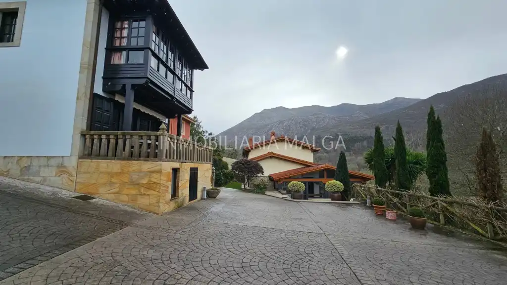 Casa o chalet en venta en Colunga con Calefacción, Jardín privado y Parquet