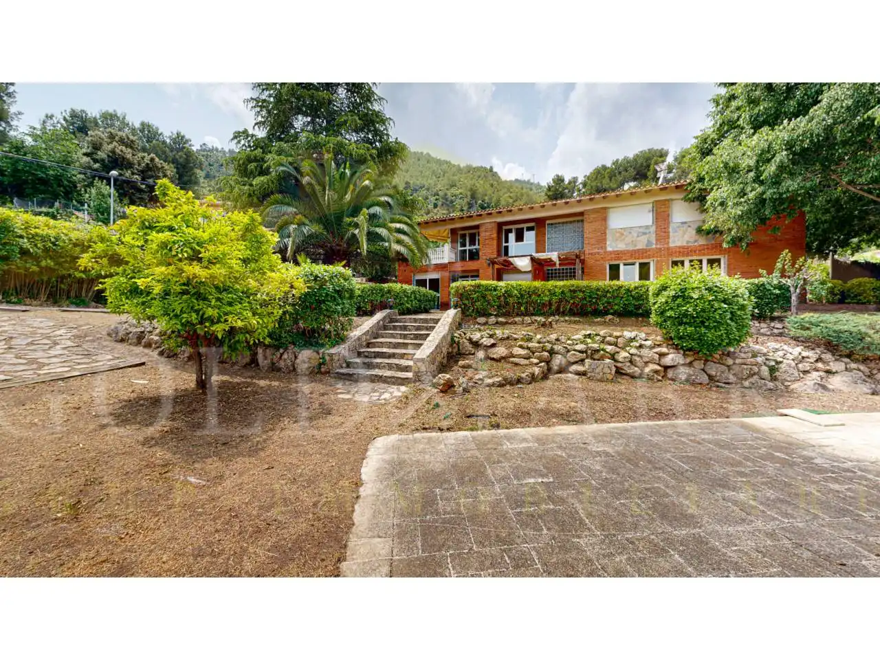 Jardí de Casa o xalet en venda en Corbera de Llobregat amb Aire condicionat, Calefacció i Jardí privat