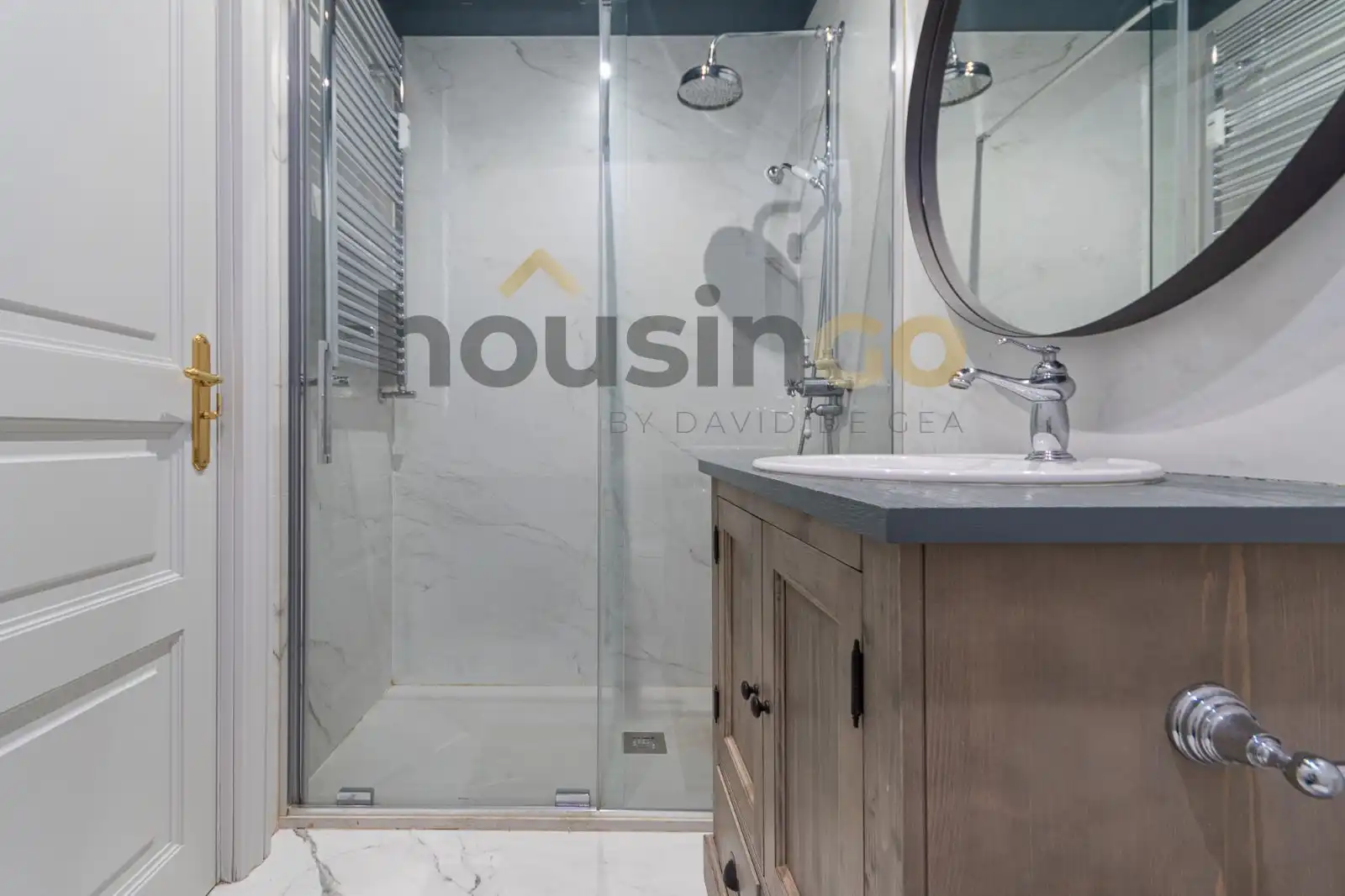 Bathroom of Flat for rent in Madrid  with Air Conditioner, Heating and Terrace