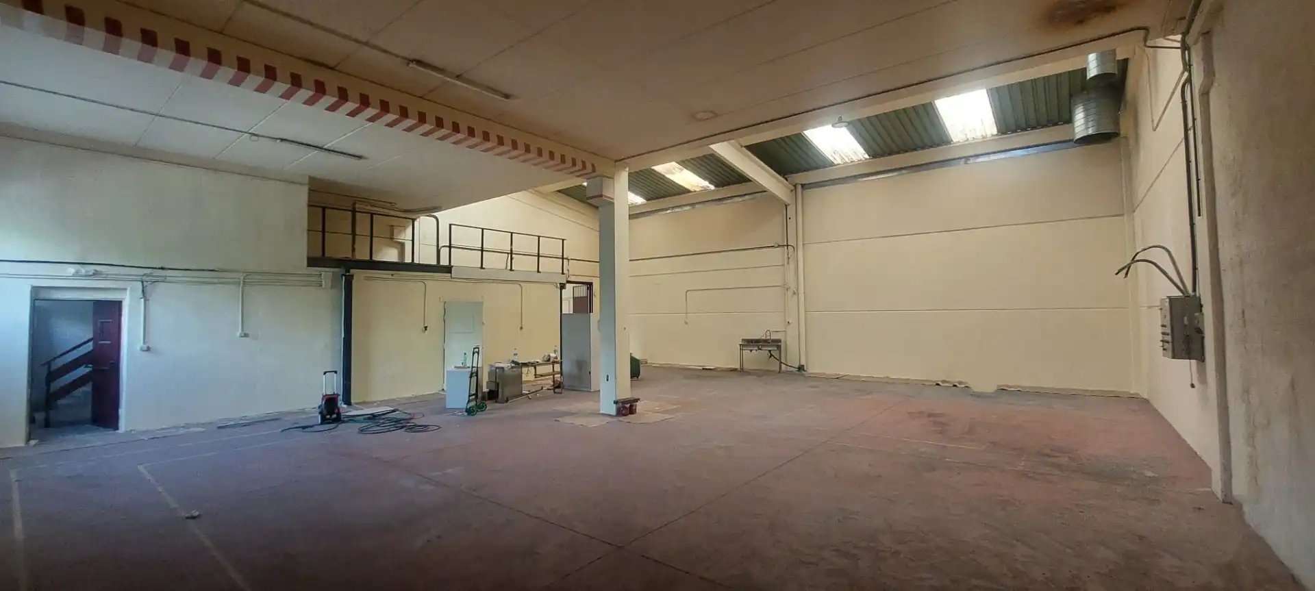 Nau industrial de lloguer en Leganés