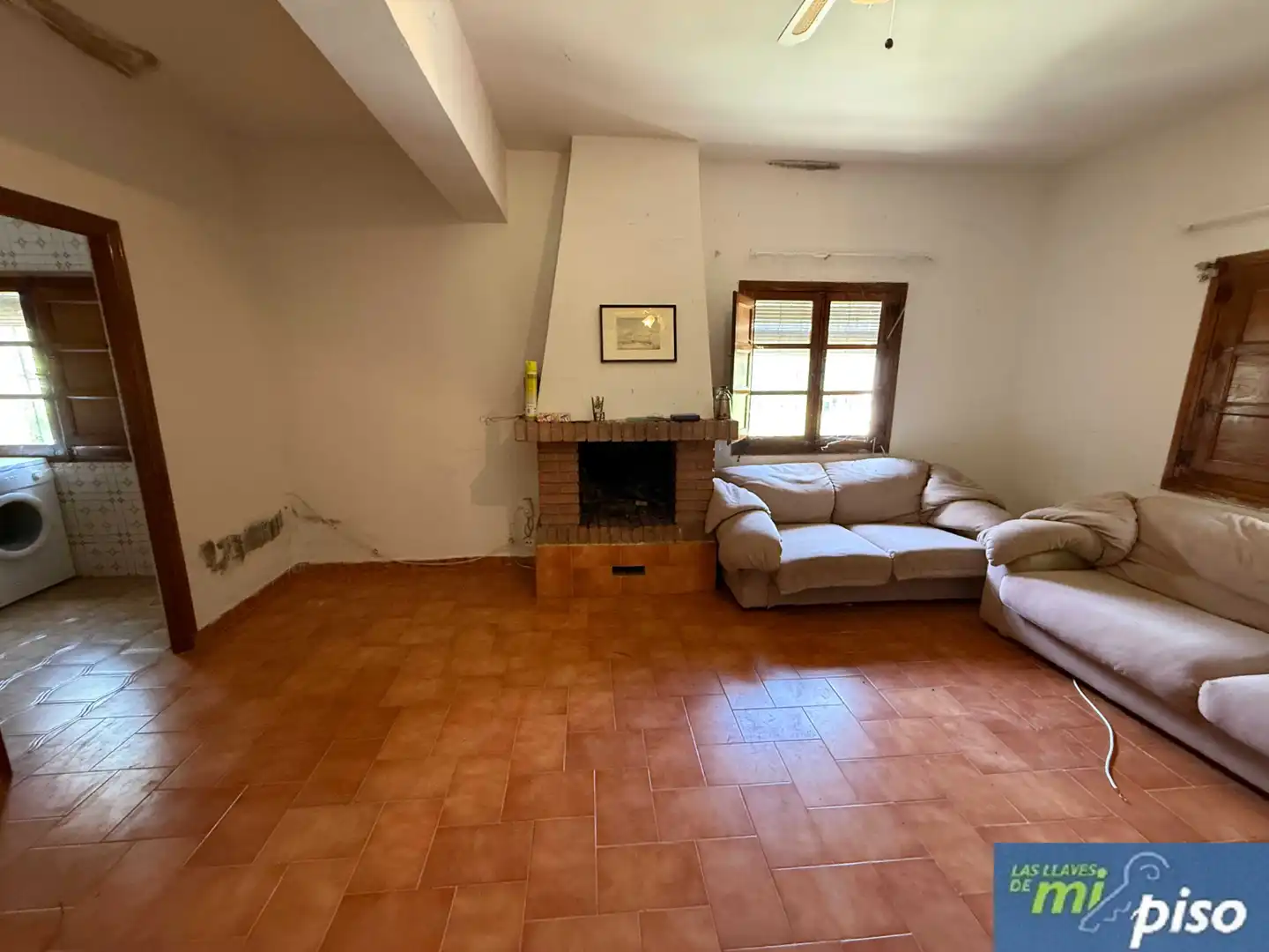 Sala d'estar de Casa o xalet en venda en Cubillas de Santa Marta amb Jardí privat, Terrassa i Traster
