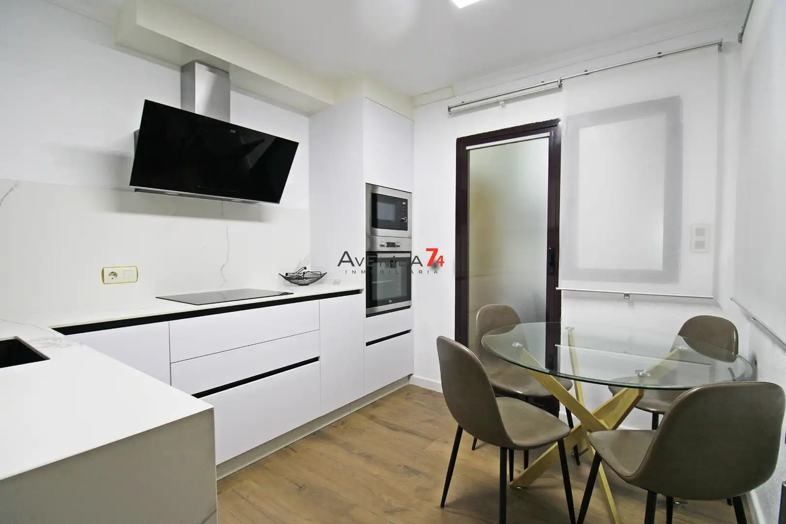 Küche von Wohnung zum Verkauf in Lorca mit Klimaanlage, Heizung und Parkett