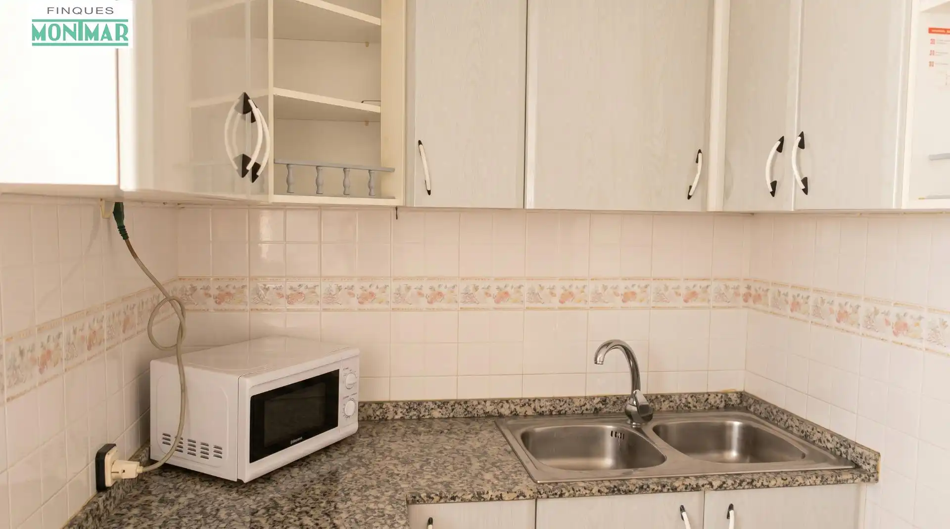 Flat for sale in Calle MILANA, Centre