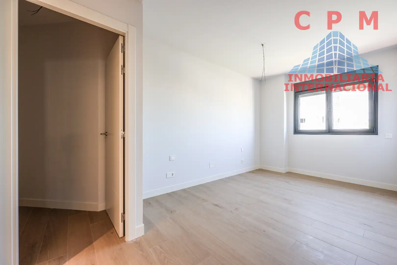 Bedroom of Flat for rent in Pozuelo de Alarcón  with Air Conditioner, Heating and Parquet flooring