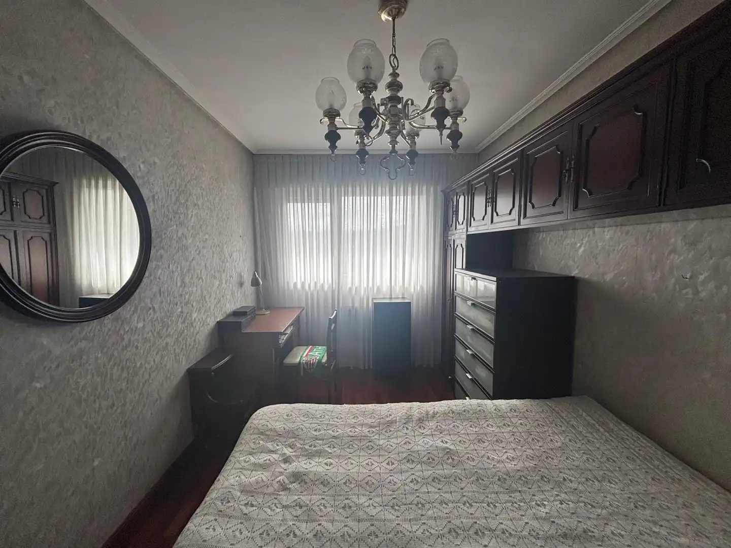 Habitación de Piso en venta en Basauri  con Calefacción, Amueblado y Balcón