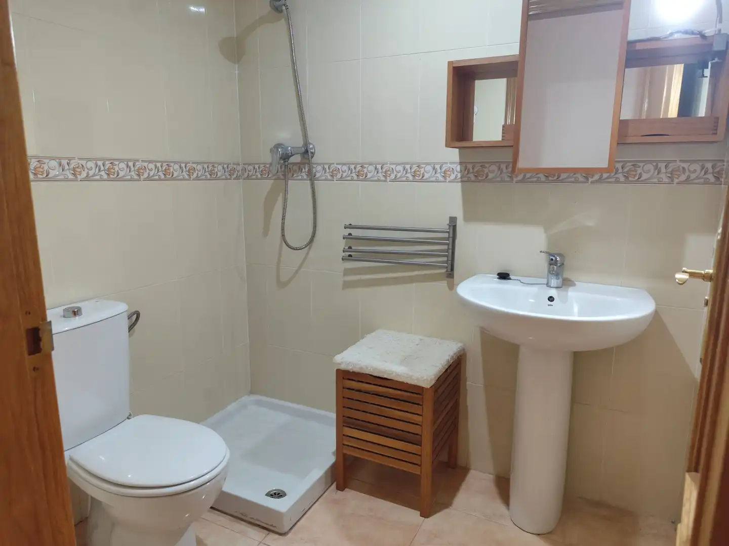 Baño de Piso en venta en Murcia con Trastero y Amueblado