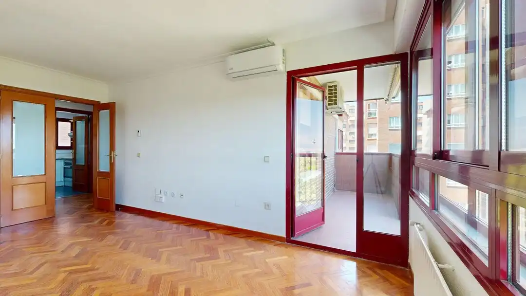 Balcony of Flat for rent in Madrid  with Air Conditioner, Heating and Private garden