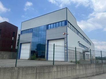 Nau industrial de lloguer a Rúa da Industria