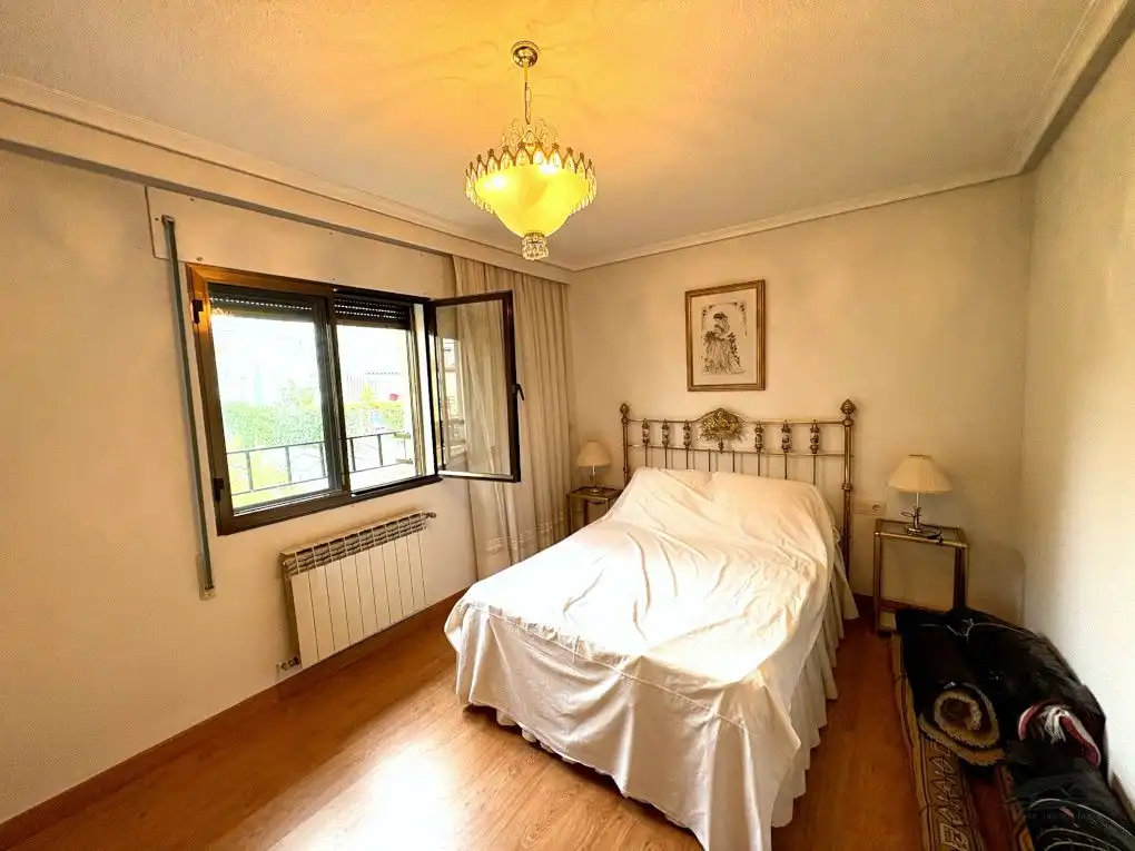 Bedroom of Houses for sale in Juzbado  with Heating, Terrace and Storage room