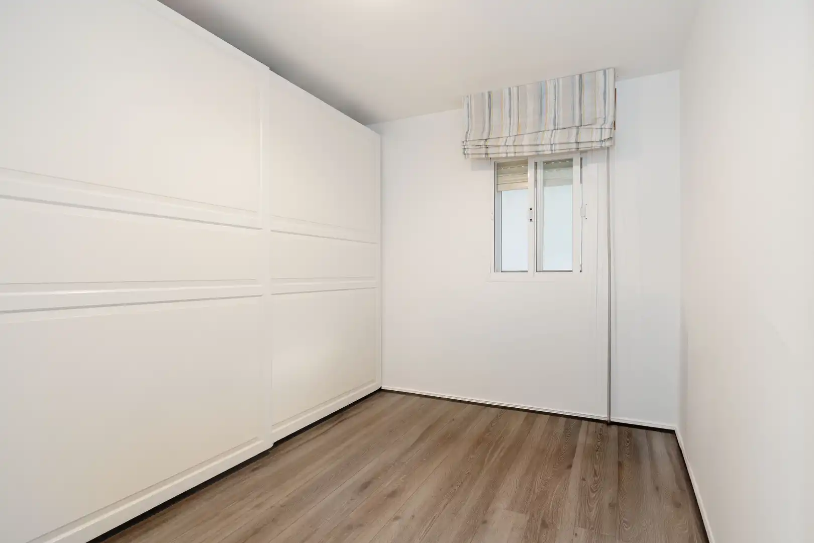 Bedroom of Flat for sale in Málaga  with Air Conditioner, Furnished and Balcony