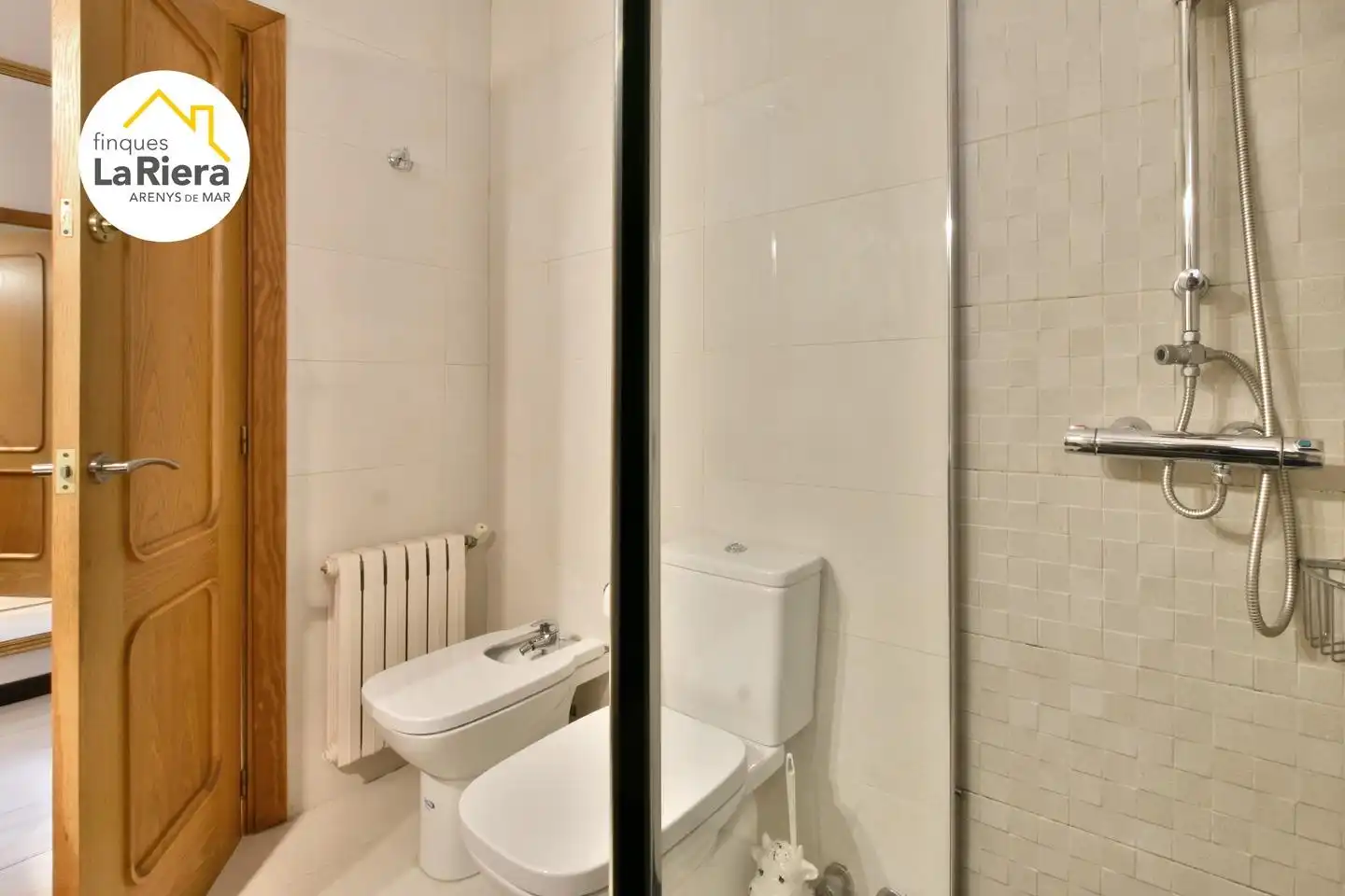 Badezimmer von Haus oder Chalet zum Verkauf in Arenys de Munt mit Klimaanlage, Heizung und Privatgarten