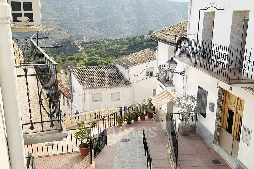 Vista exterior de Casa o chalet en venta en Millares con Calefacción, Terraza y Trastero