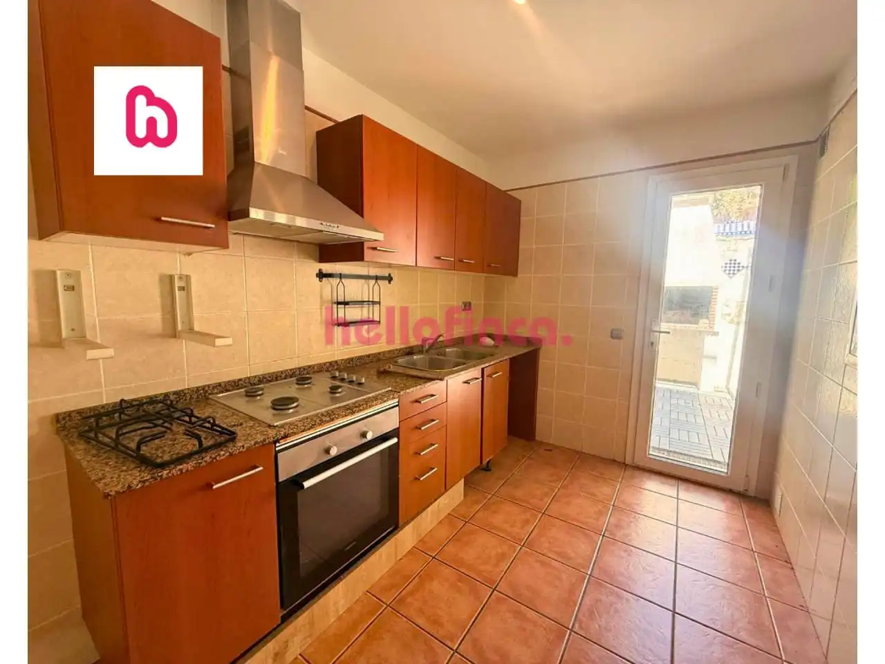 Küche von Wohnung zum Verkauf in Badalona mit Heizung, Privatgarten und Terrasse