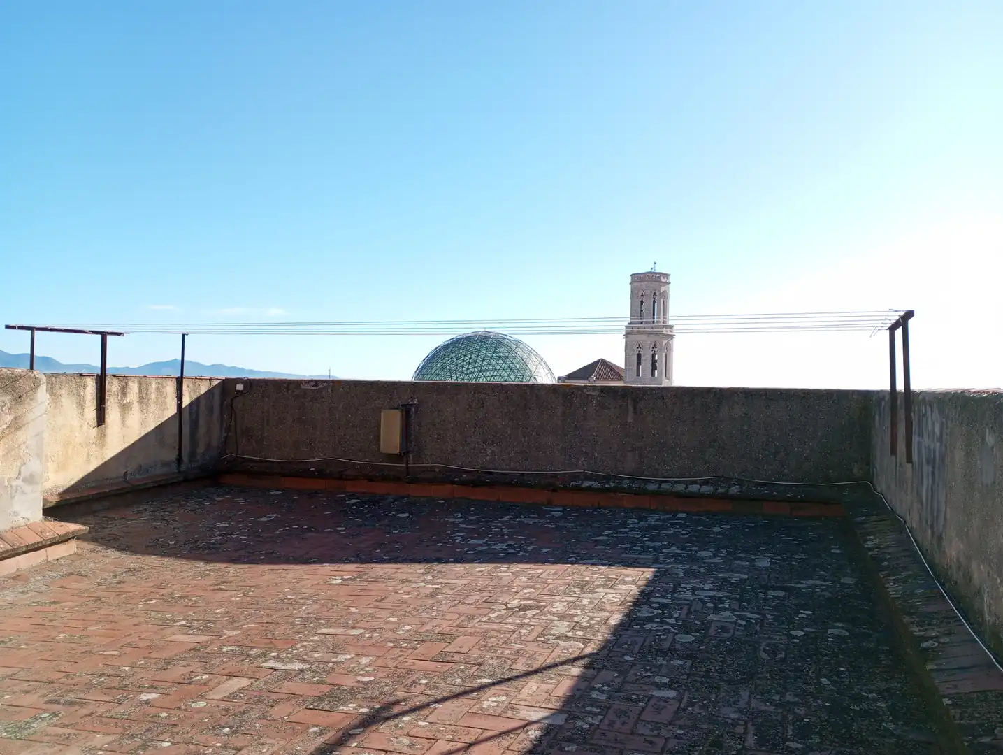 Terraza de Piso en venta en Figueres con Calefacción, Trastero y Horno