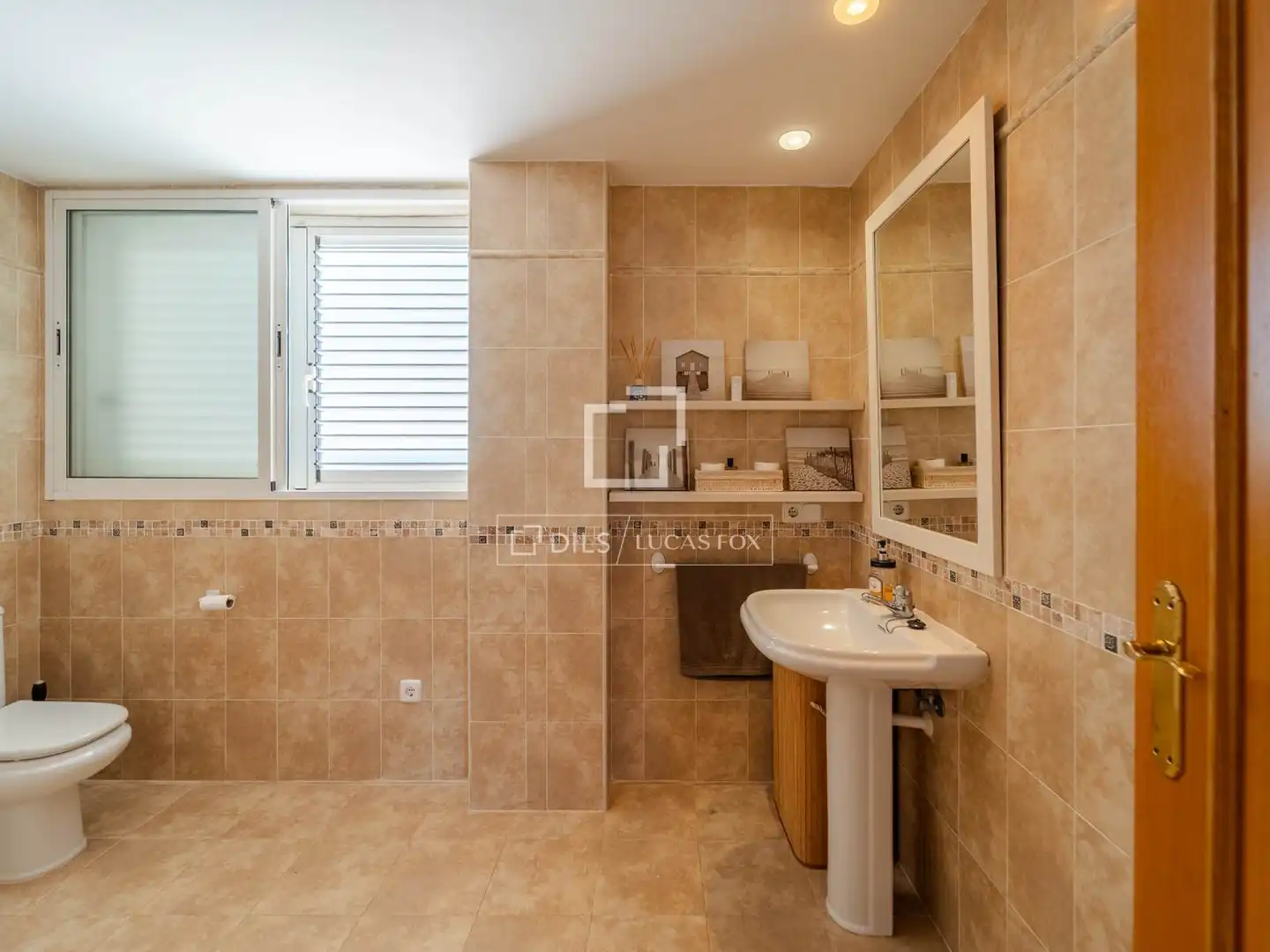 Bathroom of Houses for sale in Cullera  with Air Conditioner, Heating and Terrace