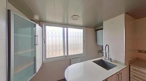 Foto 3 de Pis en venda a Plaça de Les Canàries, Bufalà, Barcelona