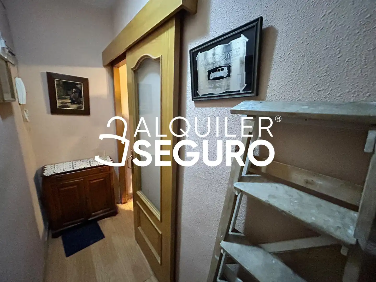 Flat for rent in Madrid  with Air Conditioner, Heating and Furnished