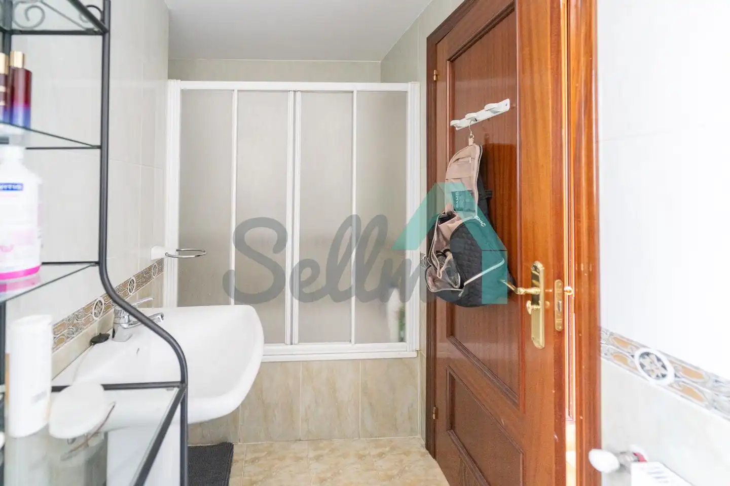 Bathroom of Flat for sale in Oviedo   with Heating, Parquet flooring and Terrace