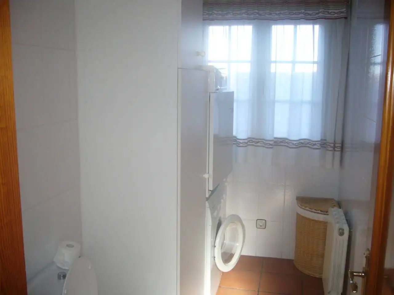 Baño de Casa adosada en venta en Banyeres de Mariola con Calefacción y Terraza