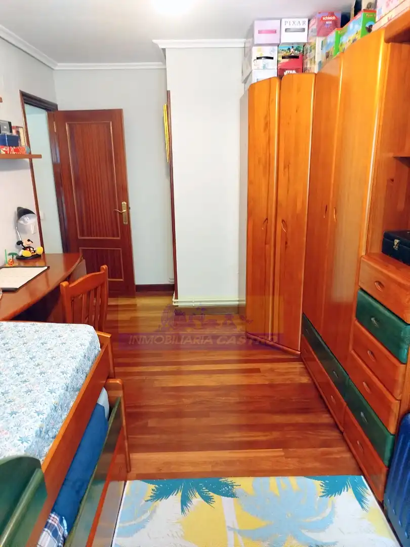 Bedroom of Flat for sale in Castro-Urdiales  with Heating and Balcony