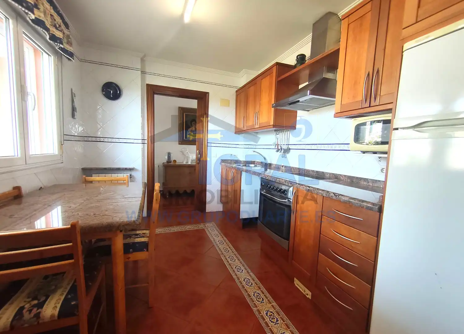 Cuina de Casa o xalet en venda en Siero amb Calefacció, Jardí privat i Parquet