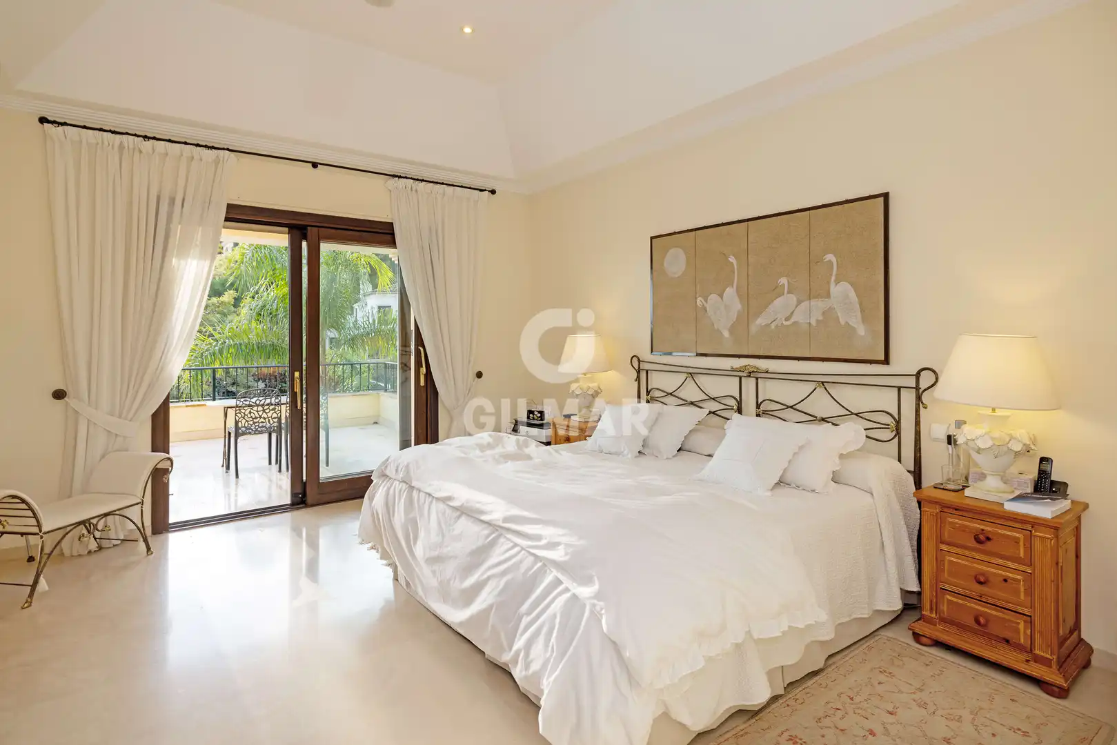 Habitación de Casa o chalet en venta en Benahavís con Calefacción, Jardín privado y Piscina
