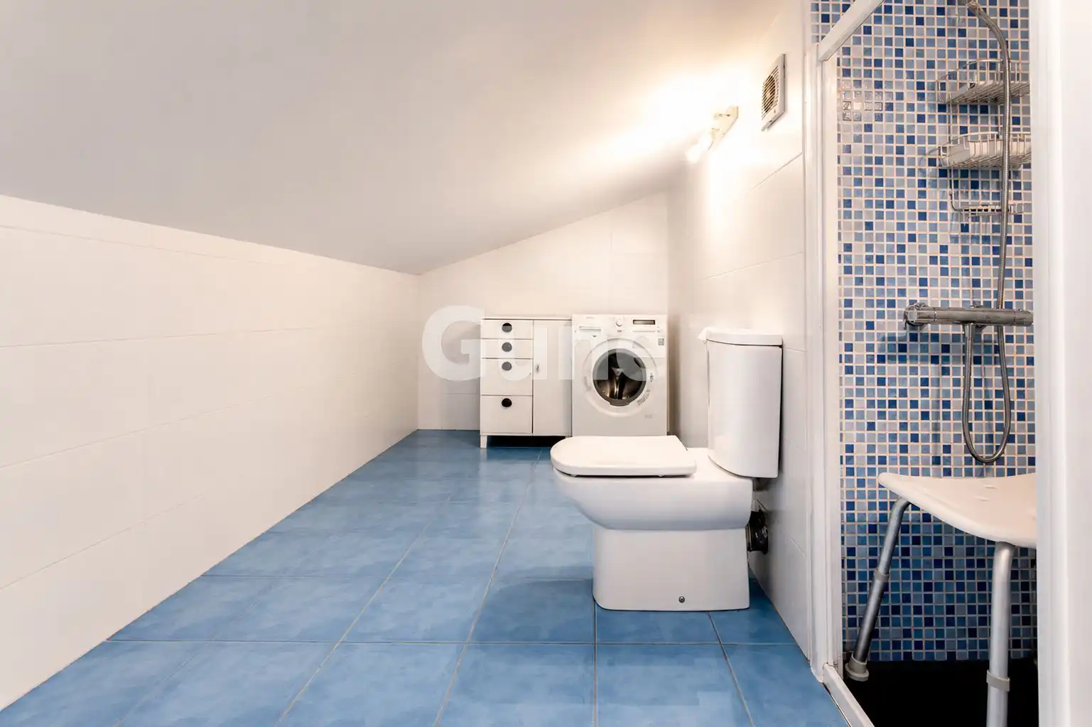 Baño de Casa adosada en venta en Orendain con Calefacción, Terraza y Trastero