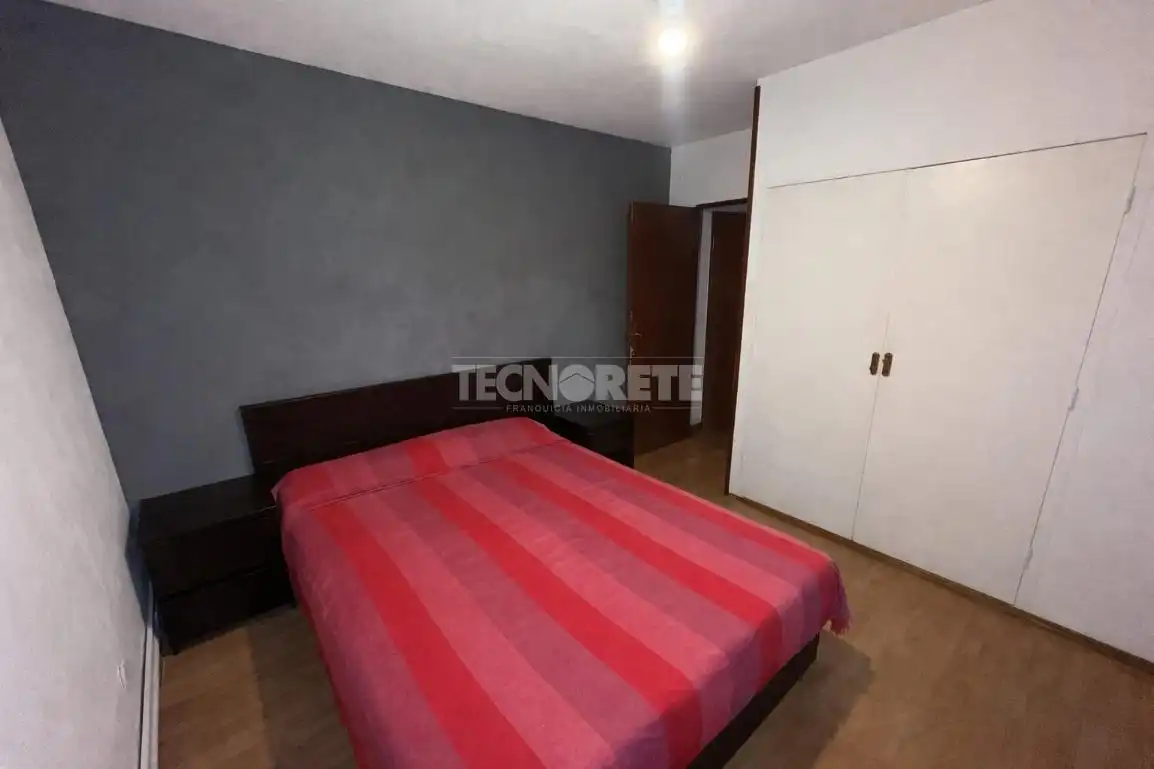 Habitación de Piso en venta en Madrid con Calefacción y Balcón
