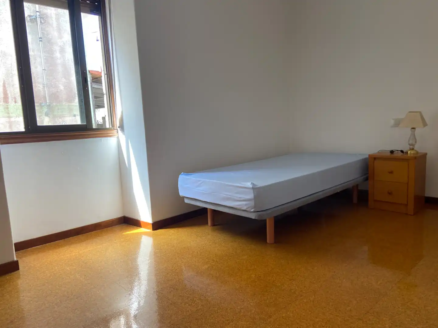 Habitación de Casa adosada en venta en Vigo  con Parquet
