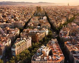 Vista exterior de Edifici en venda en  Barcelona Capital