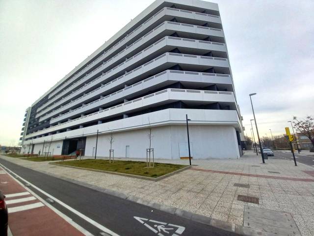 Local comercial en Alquiler en De Cataluña, 166 en Avda. Cataluña