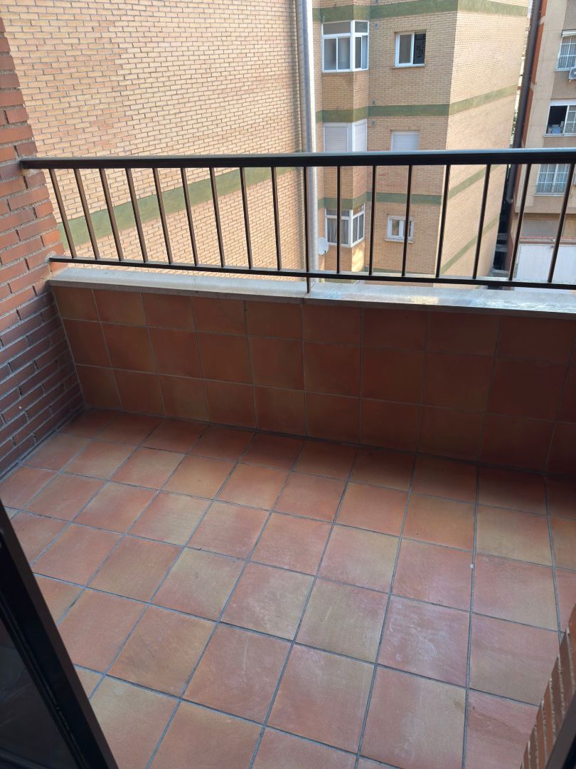 Apartment for rent in Camino de Ronda, Rosaleda - Juventud
